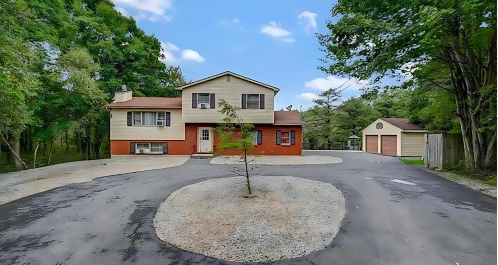 Peaceful Pocono Home With Hot Tub, Gym, & Office Long Pond 外观 照片