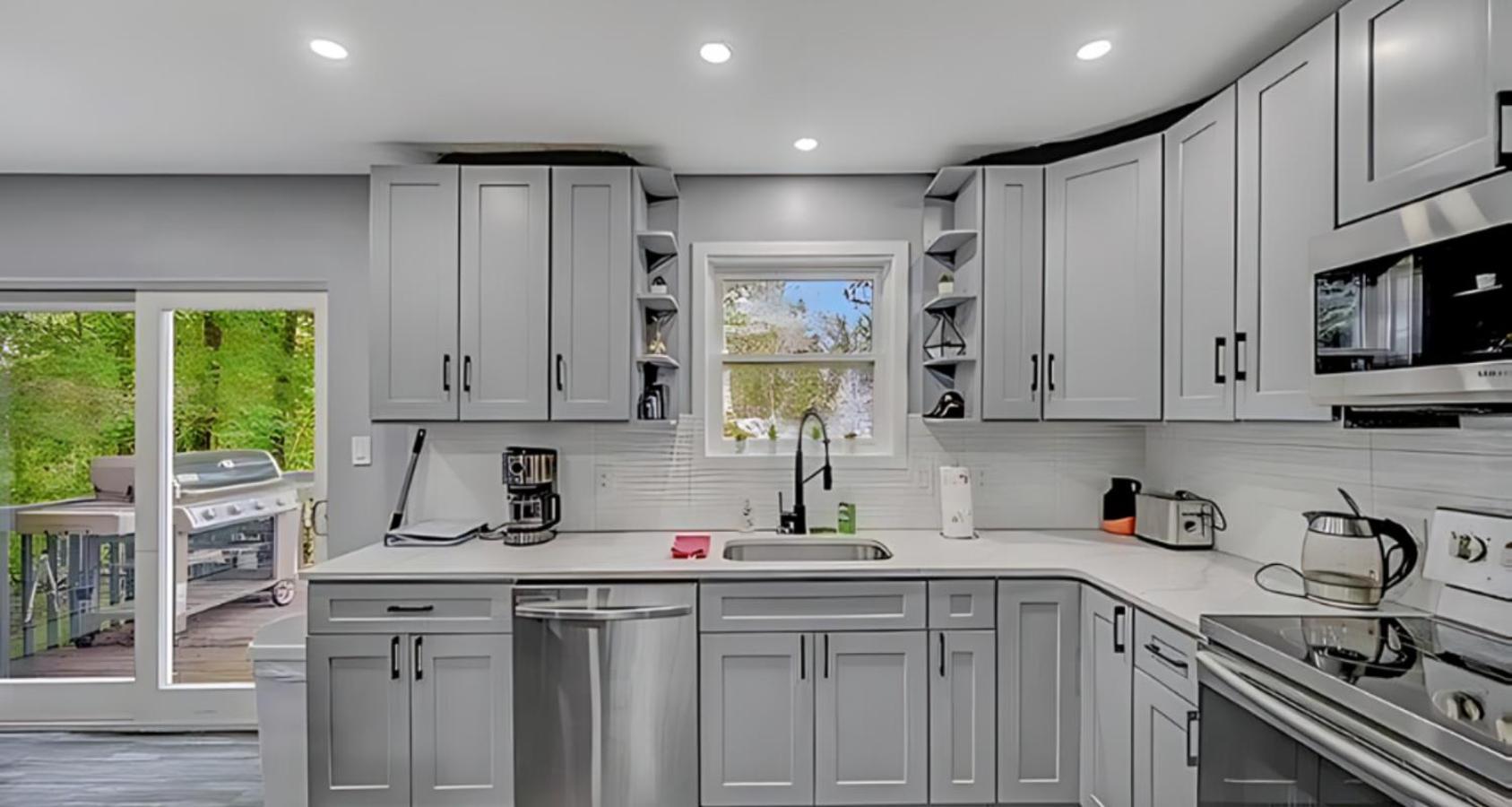 Peaceful Pocono Home With Hot Tub, Gym, & Office Long Pond 外观 照片